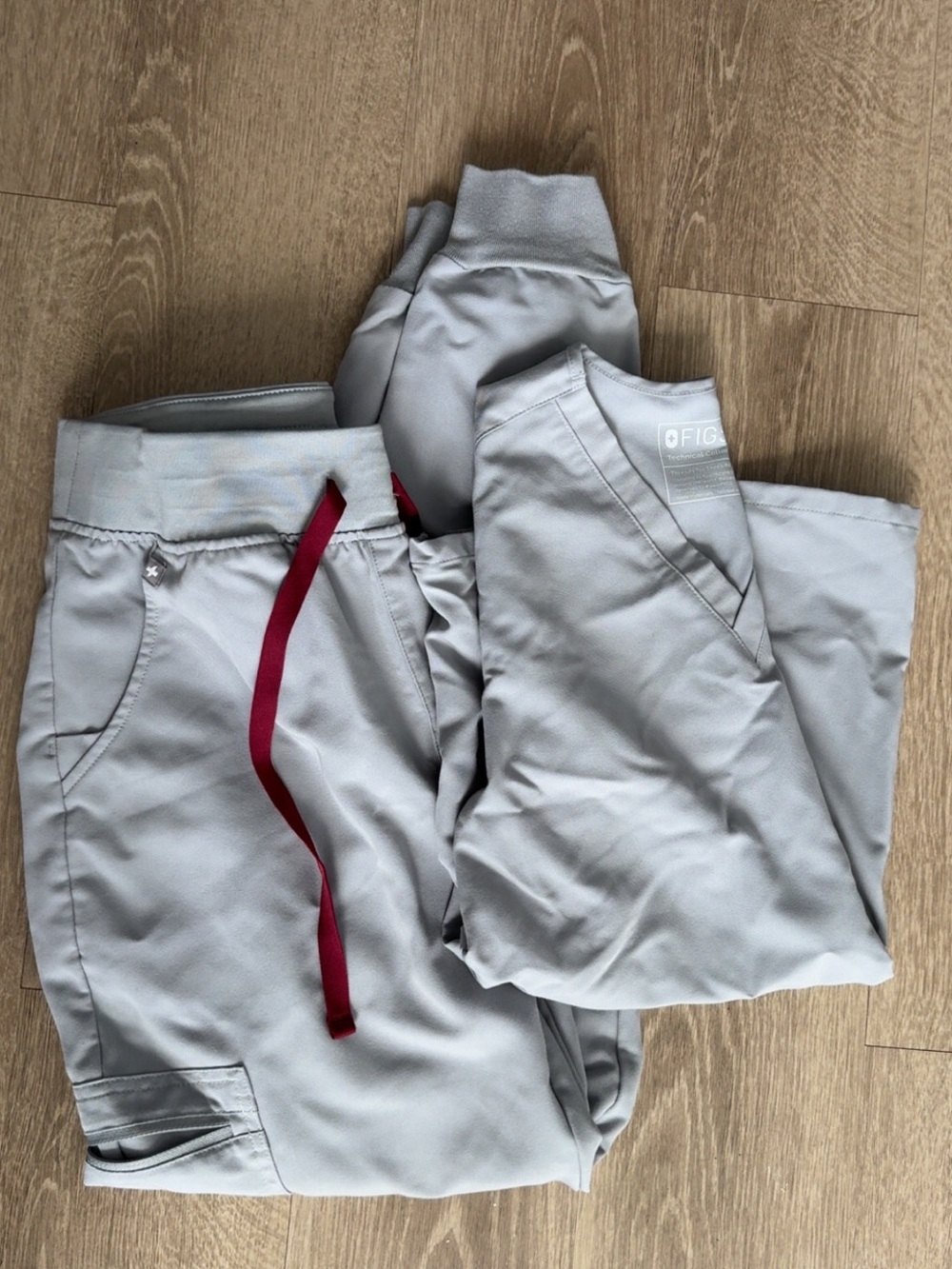 Figs Gray Scrub Set